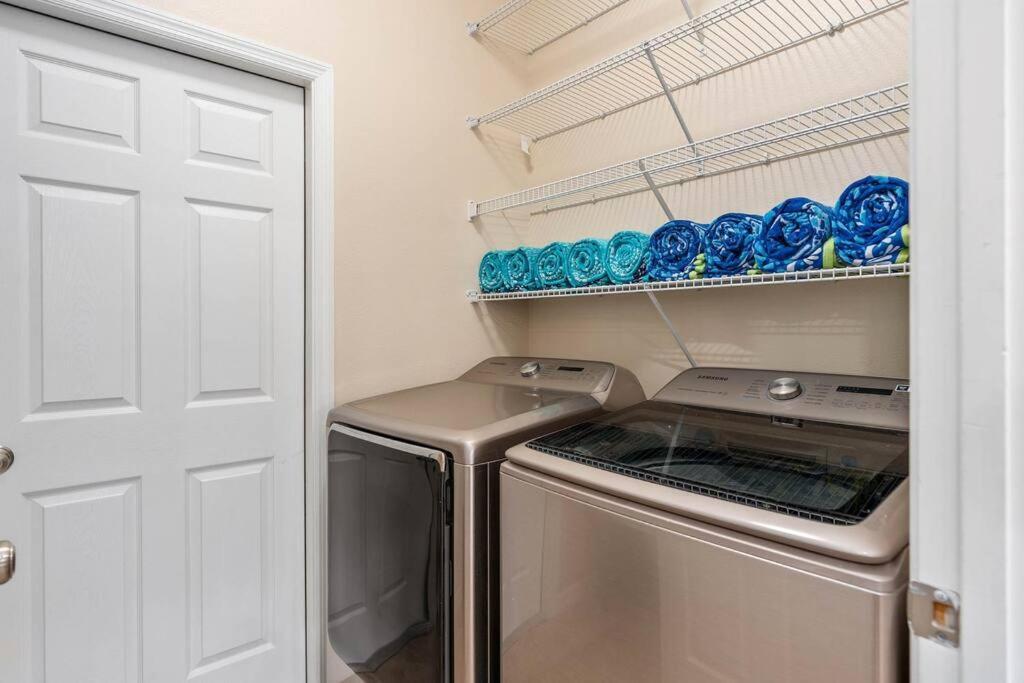 Lakeview W/8 Bedroom 5 Kingsuite 3 Miles To Disney Kissimmee Dış mekan fotoğraf