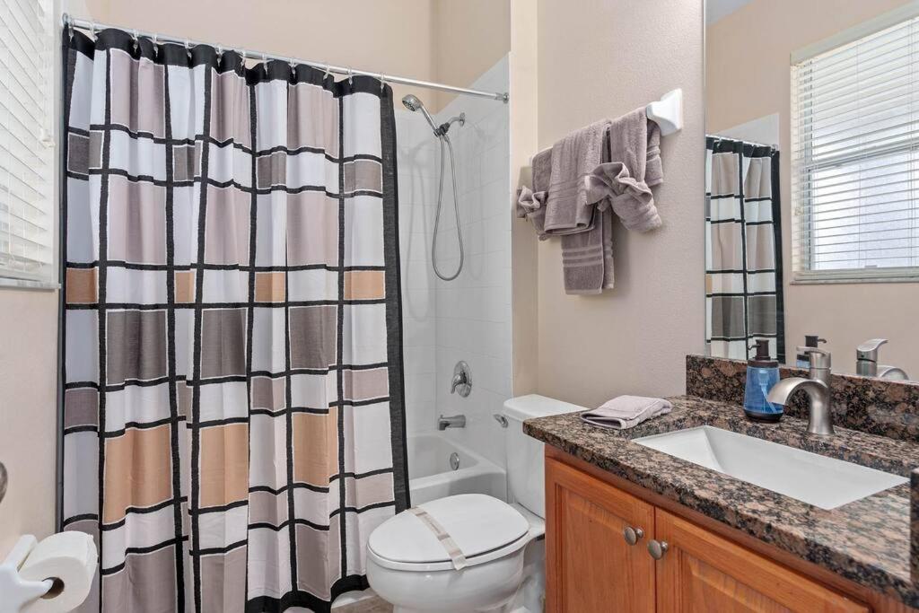Lakeview W/8 Bedroom 5 Kingsuite 3 Miles To Disney Kissimmee Dış mekan fotoğraf